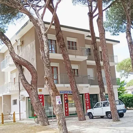 Apartment Apartments In Rosolina Mare 24930 *